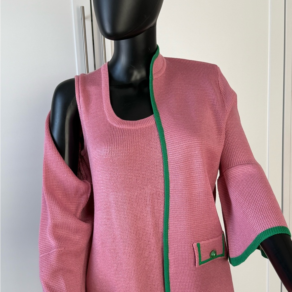 Elegant Long Sleeve Pink Dress Set with Green Accents - Picture 3 of 6